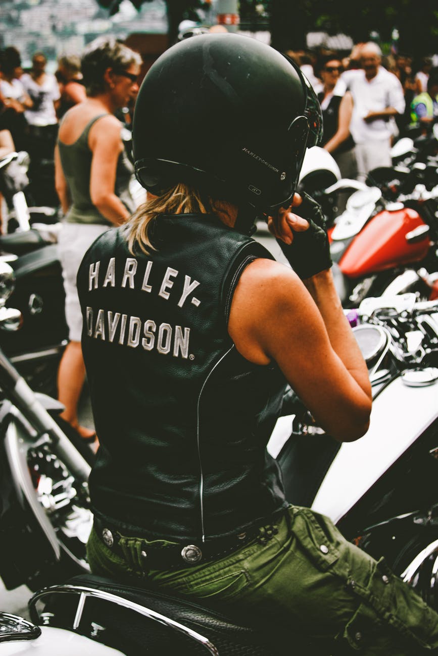HARLEY DAVIDSON CEO OUT {BYE FELICIA}