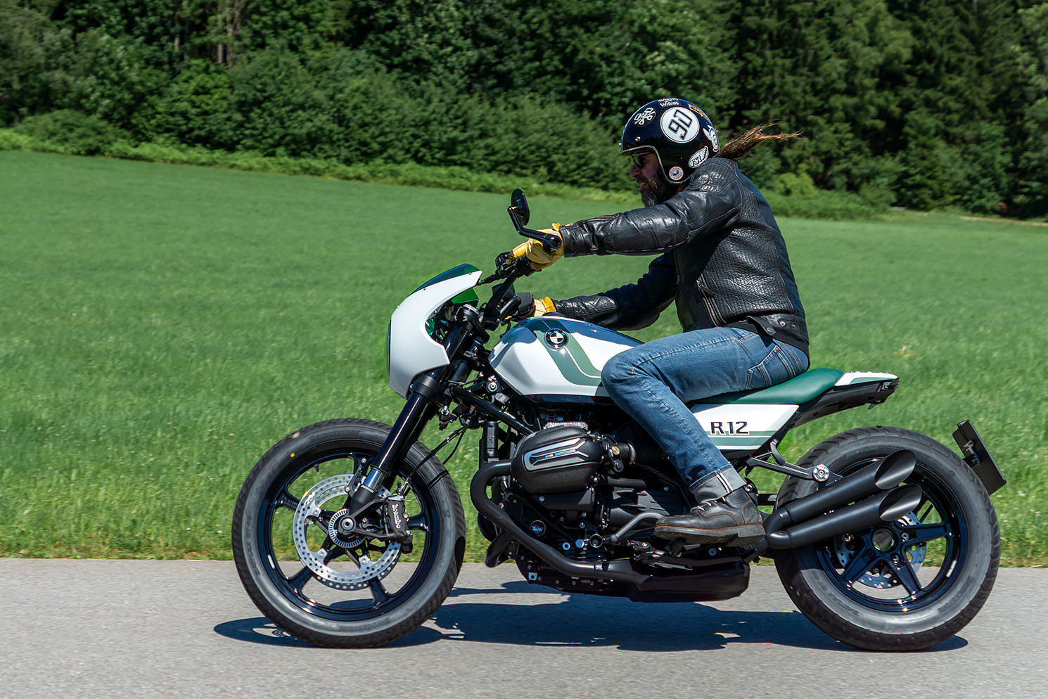 Speed Read: An Understated Triumph Bonneville Bobber by Heiwa and More
