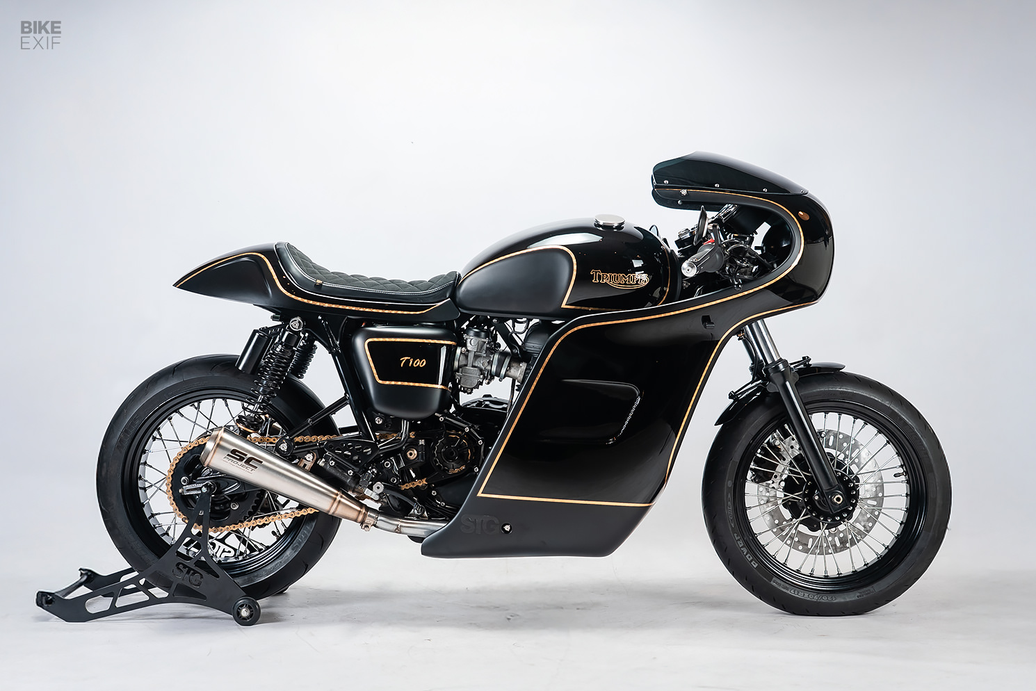 Black Coffee: A Triumph Bonneville Café Racer with Thruxton Style