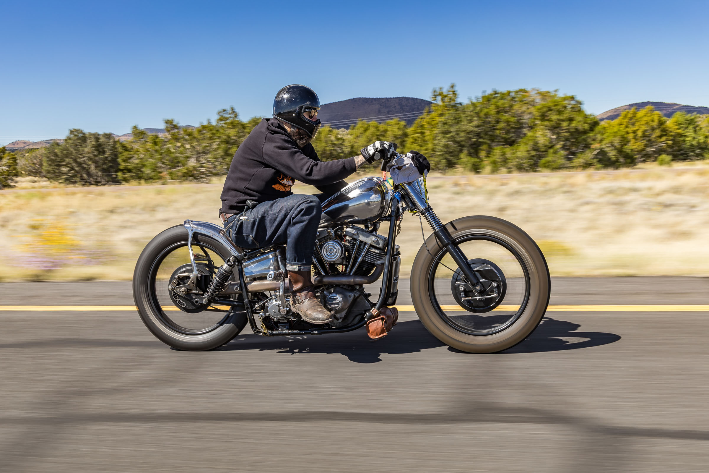 Cristian Sosa’s Shovelhead Takes on the 2025 Motul Hot Bike Tour