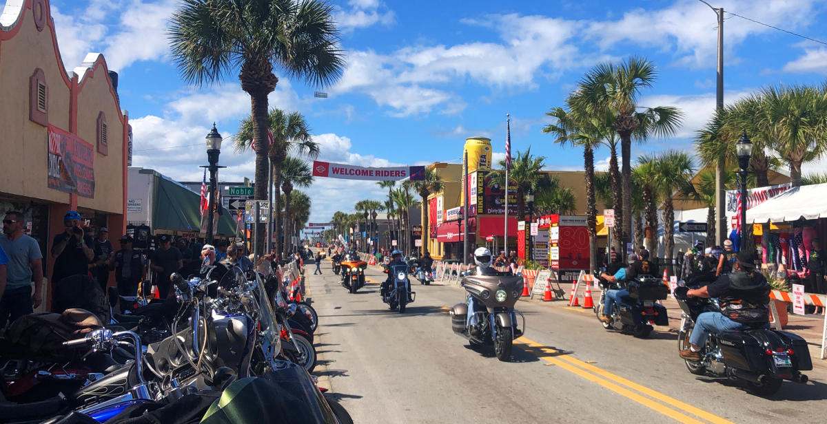 Daytona Bike Week 2026 Schedule: Custom Motorcycle Shows, King of the Baggers & Super Hooligan Racing