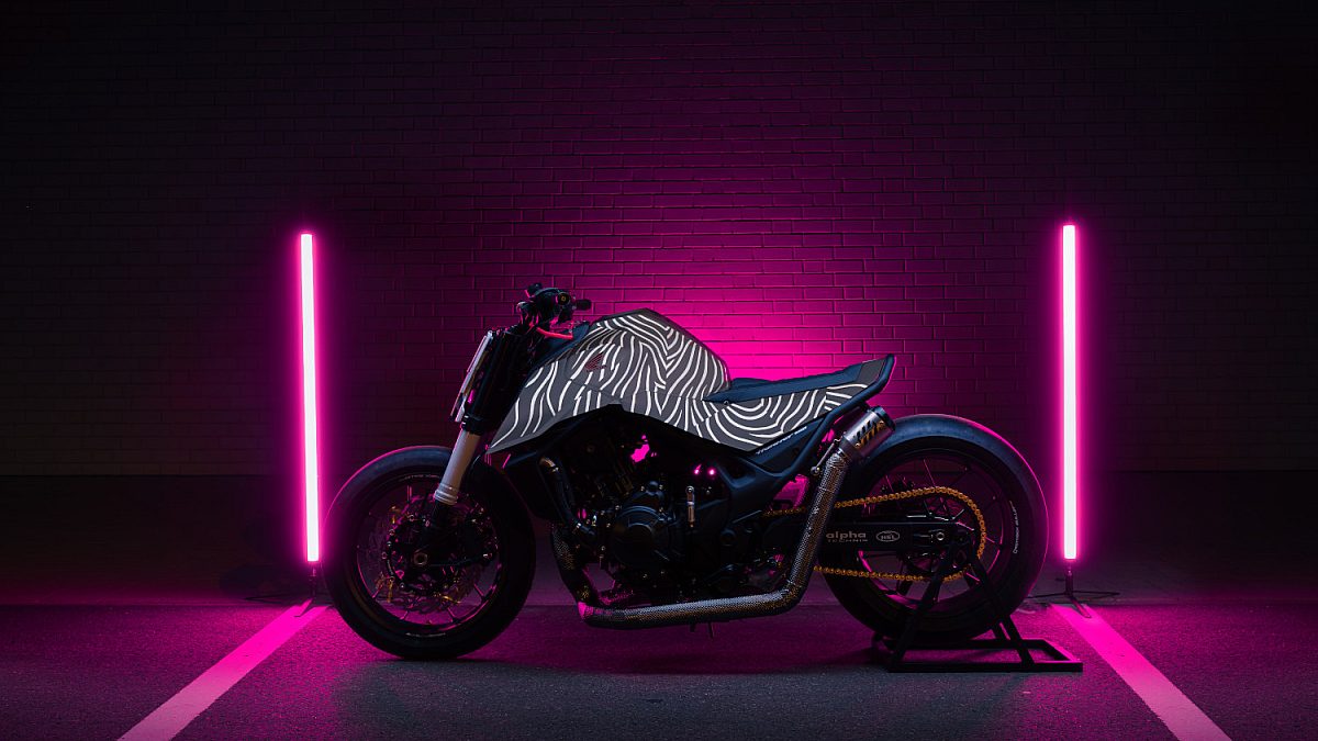Shifting Light: Motocrew’s Honda CB750 Urban Tracker