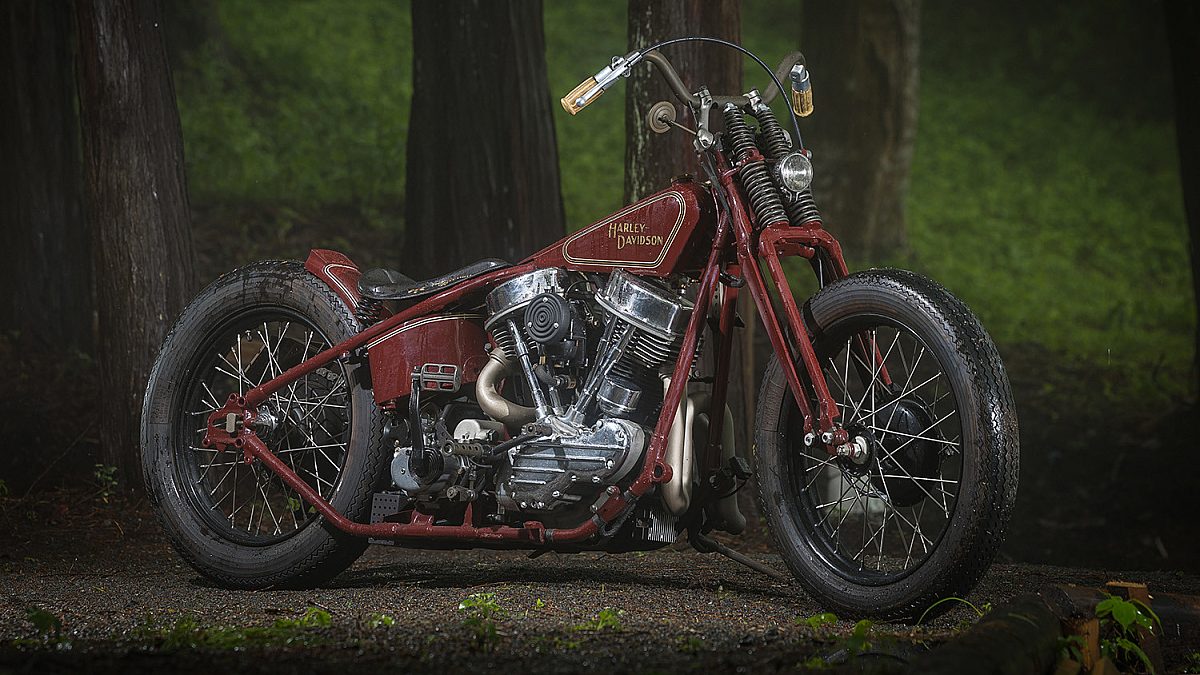 Motordrome Magic—A Razor-Thin Panhead Board Tracker From Japan